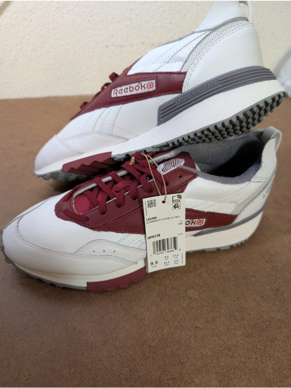 New w/ Box Mens Reebok LX2200 Mens 9.5 100062564/HP9729